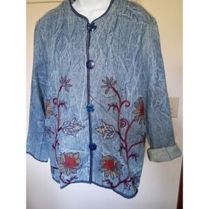 Vintage Acid Wash‎ Denim Floral Embroidered Button Front Jacket Light Blue Boho